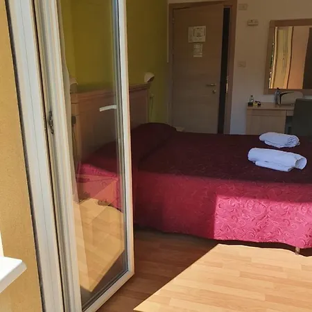 Aramis Hotel Rímini